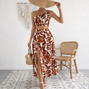 One-Shoulder Brown Leaf Print Two-Piece Maxi Set